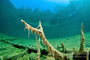 cristal clear Samaranger lake. A magic and chilly experience by Mona Dienhart 